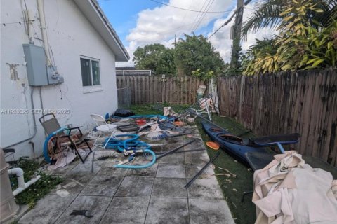 Купить виллу или дом в Корал-Спрингс, Флорида 1 комната, 153.57м2, № 1991203 - фото 2