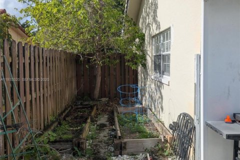 Купить виллу или дом в Корал-Спрингс, Флорида 1 комната, 153.57м2, № 1991203 - фото 10