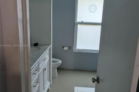 Купить виллу или дом в Корал-Спрингс, Флорида 1 комната, 153.57м2, № 1991203 - фото 9