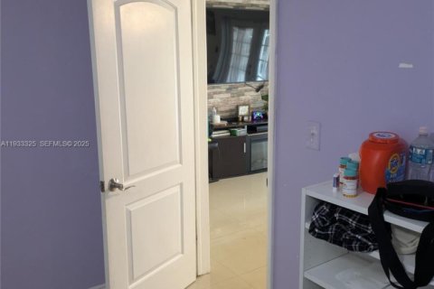 Купить виллу или дом в Корал-Спрингс, Флорида 1 комната, 153.57м2, № 1991203 - фото 22