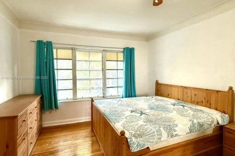 Condo in Miami Beach, Florida  № 1974520 - photo 12