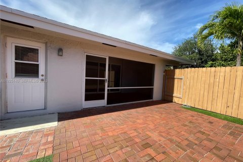 House in Delray Beach, Florida 2 bedrooms, 115.2 sq.m. № 1983759 - photo 20