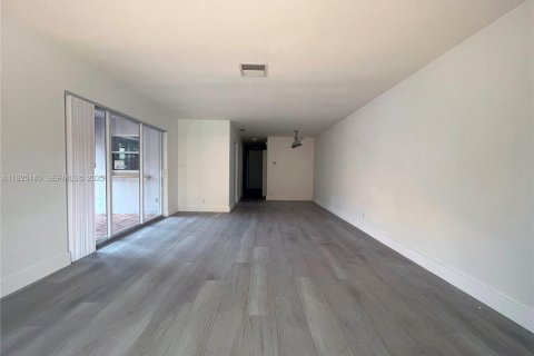 House in Delray Beach, Florida 2 bedrooms, 115.2 sq.m. № 1983759 - photo 8