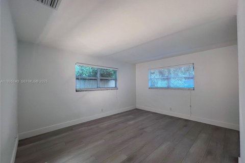 House in Delray Beach, Florida 2 bedrooms, 115.2 sq.m. № 1983759 - photo 15