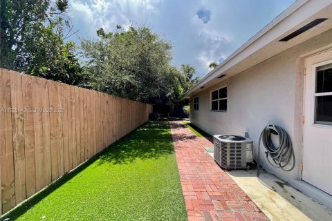 House in Delray Beach, Florida 2 bedrooms, 115.2 sq.m. № 1983759 - photo 22