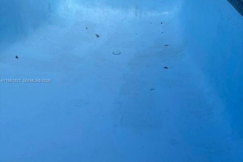 House in Cutler Bay, Florida 4 bedrooms № 2024648 - photo 5