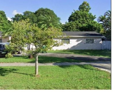 Villa ou maison à Cutler Bay, Floride 4 chambres № 2024648
