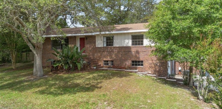 Casa en DeLand, Florida 3 dormitorios, 157 m2 № 1784748