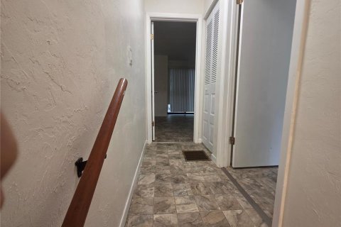 Touwnhouse à louer à Gainesville, Floride: 2 chambres, 95.13 m2 № 2413802 - photo 13