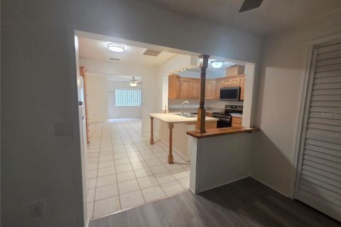 Touwnhouse à louer à Gainesville, Floride: 2 chambres, 95.13 m2 № 2413802 - photo 8