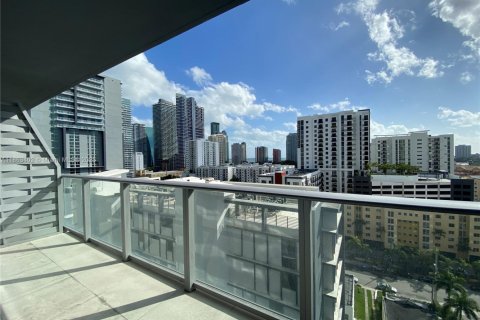 Condominio en venta en Miami, Florida, 1 dormitorio, 60.2 m2 № 1980397 - foto 1