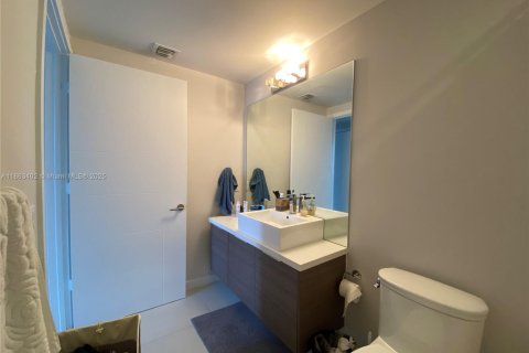 Condominio en venta en Miami, Florida, 1 dormitorio, 60.2 m2 № 1980397 - foto 12