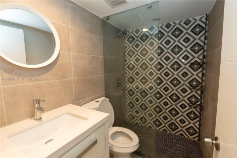 Купить кондоминиум в Майами, Флорида 2 спальни, 99.87м2, № 2017952 - фото 14