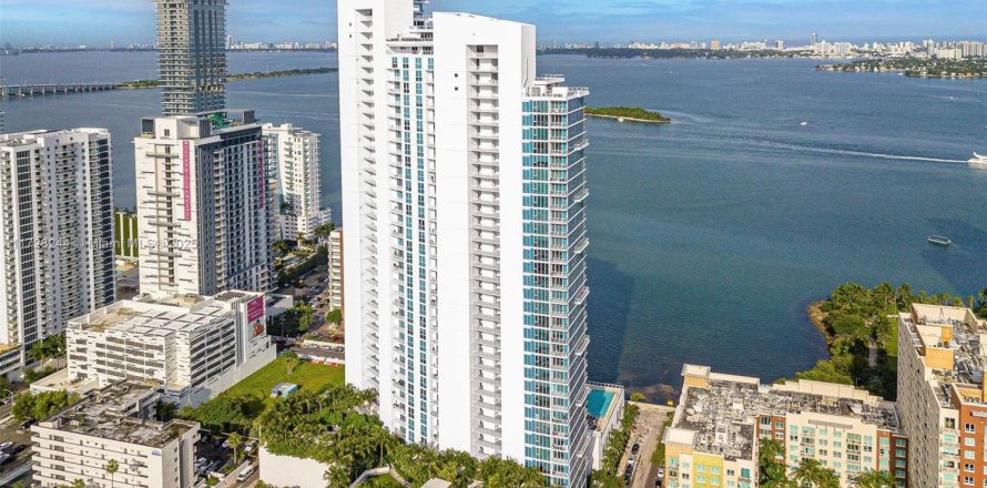 Condo à Miami, Floride, 2 chambres № 1933805