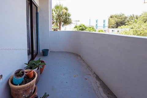 Copropriété à vendre à Miami Beach, Floride: 2 chambres, 96.8 m2 № 1980924 - photo 5