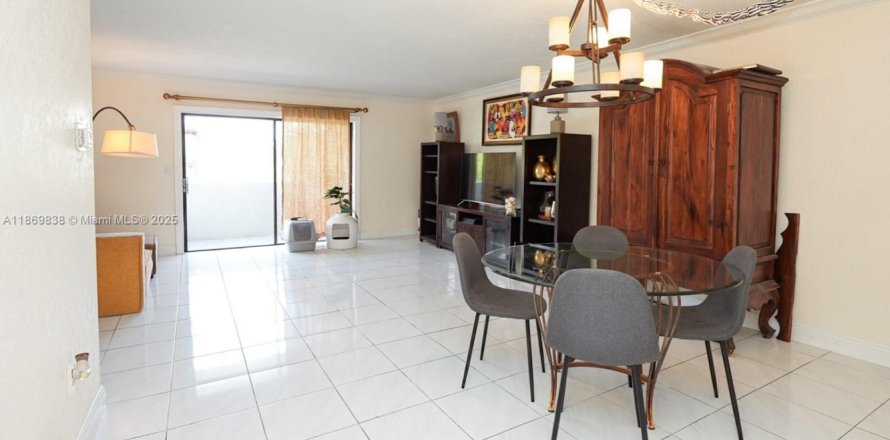 Condo à Miami Beach, Floride, 2 chambres № 1980924