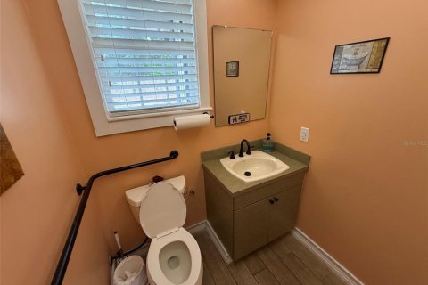 Immobilier commercial à vendre à Gainesville, Floride: 110.18 m2 № 2391143 - photo 10