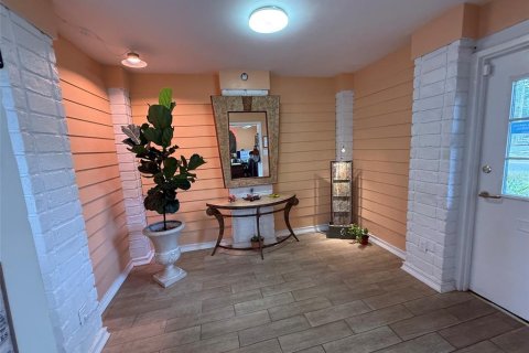 Immobilier commercial à vendre à Gainesville, Floride: 110.18 m2 № 2391143 - photo 5