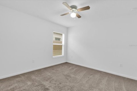 House in Haines City, Florida 4 bedrooms, 164.16 sq.m. № 2391227 - photo 15