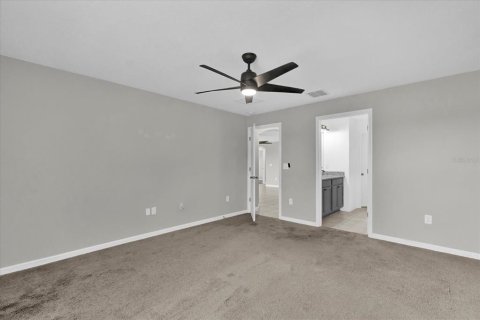 House in Haines City, Florida 4 bedrooms, 164.16 sq.m. № 2391227 - photo 20