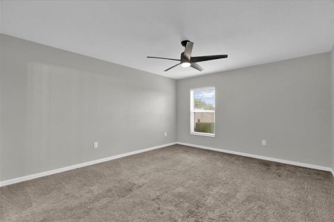 House in Haines City, Florida 4 bedrooms, 164.16 sq.m. № 2391227 - photo 19