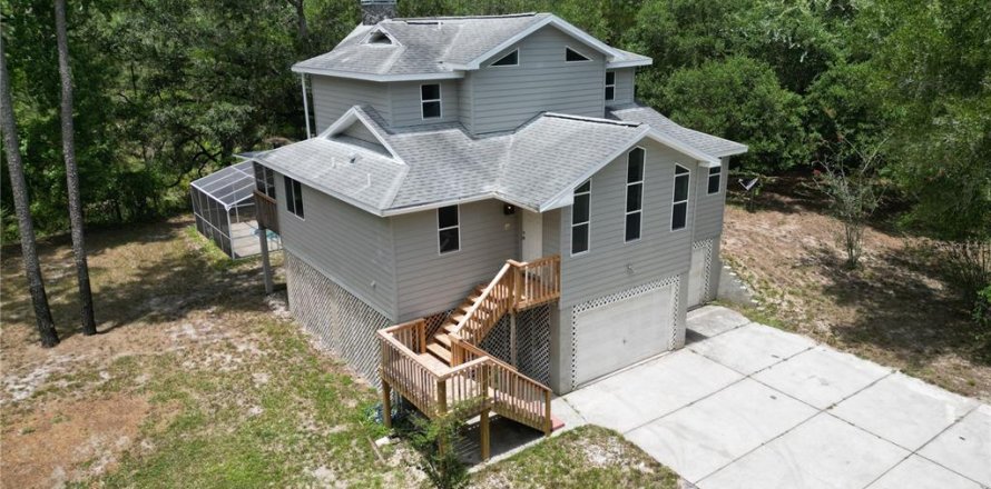 Casa en Dade City, Florida 3 dormitorios, 190.08 m2 № 2151019