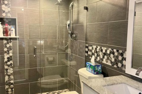 Condo in Hollywood, Florida, 2 bedrooms № 2193288 - photo 6