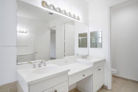 Townhouse in Boynton Beach, Florida 3 bedrooms, 205.22 sq.m. № 1836440 - photo 2