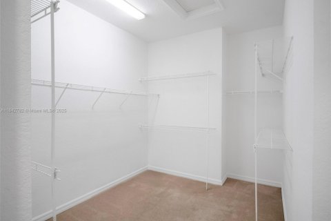Townhouse in Boynton Beach, Florida 3 bedrooms, 205.22 sq.m. № 1836440 - photo 3