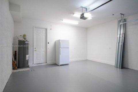 Townhouse in Boynton Beach, Florida 3 bedrooms, 205.22 sq.m. № 1836440 - photo 10