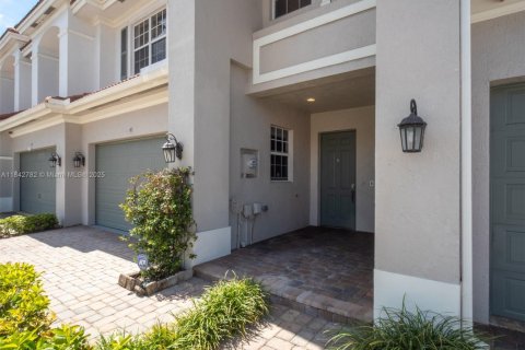 Townhouse in Boynton Beach, Florida 3 bedrooms, 205.22 sq.m. № 1836440 - photo 18