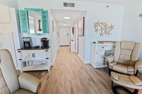 Condo in New Smyrna Beach, Florida, 1 bedroom  № 1511428 - photo 7