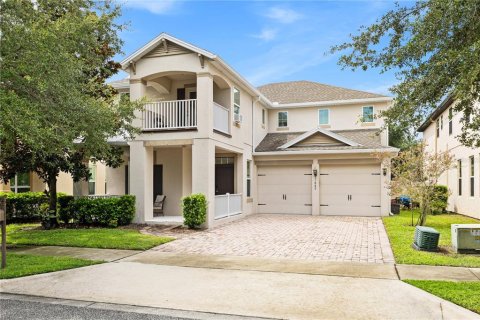 House in Windermere, Florida 4 bedrooms, 317.17 sq.m. № 1894844 - photo 1