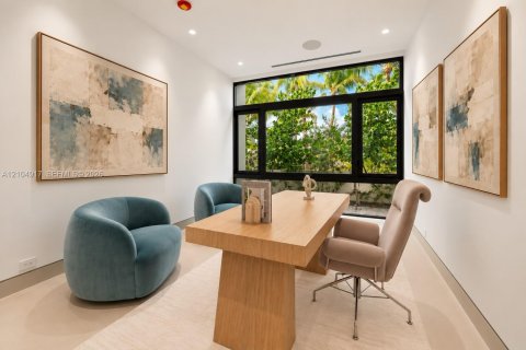 Villa ou maison à vendre à Miami Beach, Floride: 5 chambres, 519.04 m2 № 2414458 - photo 22