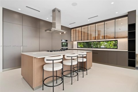 Villa ou maison à vendre à Miami Beach, Floride: 5 chambres, 519.04 m2 № 2414458 - photo 19