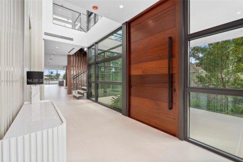 Villa ou maison à vendre à Miami Beach, Floride: 5 chambres, 519.04 m2 № 2414458 - photo 8