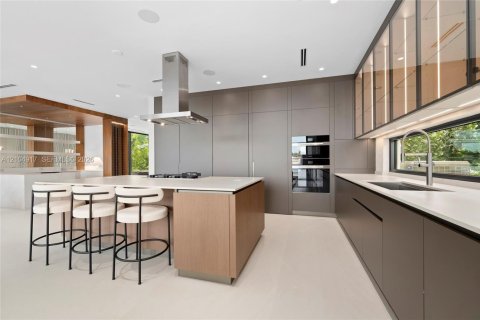 Villa ou maison à vendre à Miami Beach, Floride: 5 chambres, 519.04 m2 № 2414458 - photo 20