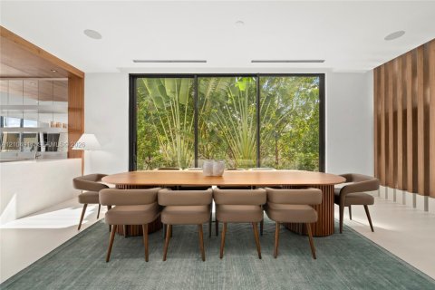 Villa ou maison à vendre à Miami Beach, Floride: 5 chambres, 519.04 m2 № 2414458 - photo 13