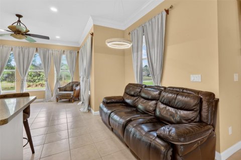 Купить виллу или дом в Порт-Сент-Луси, Флорида 3 спальни, 168.71м2, № 2052303 - фото 18