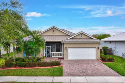 Купить виллу или дом в Порт-Сент-Луси, Флорида 3 спальни, 168.71м2, № 2052303 - фото 10