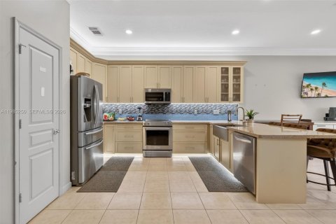 Купить виллу или дом в Порт-Сент-Луси, Флорида 3 спальни, 168.71м2, № 2052303 - фото 2