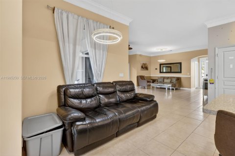 Купить виллу или дом в Порт-Сент-Луси, Флорида 3 спальни, 168.71м2, № 2052303 - фото 17