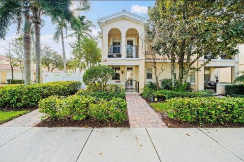 Townhouse in Jupiter, Florida 3 bedrooms, 170.01 sq.m. № 2275179