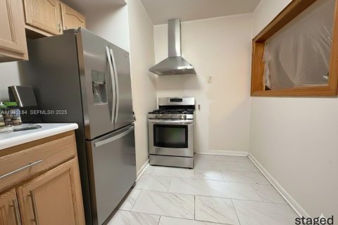 Casa en venta en Hollywood, Florida, 2 dormitorios, 102.19 m2 № 1992053 - foto 10