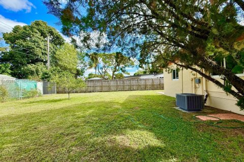 Casa en venta en Hollywood, Florida, 2 dormitorios, 102.19 m2 № 1992053 - foto 16