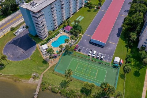 Condo in Daytona Beach, Florida, 2 bedrooms № 2393588 - photo 26