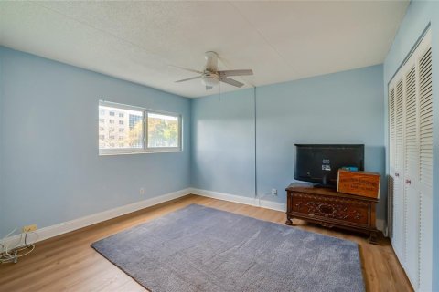 Condo in Daytona Beach, Florida, 2 bedrooms № 2393588 - photo 19