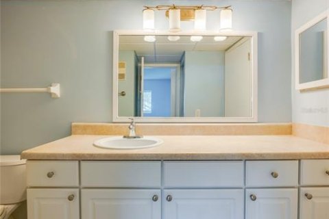 Condo in Daytona Beach, Florida, 2 bedrooms № 2393588 - photo 22