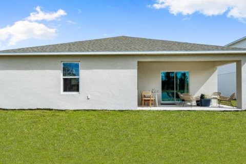 Villa ou maison à vendre à North Fort Myers, Floride: 4 chambres, 192.77 m2 № 2403502 - photo 18