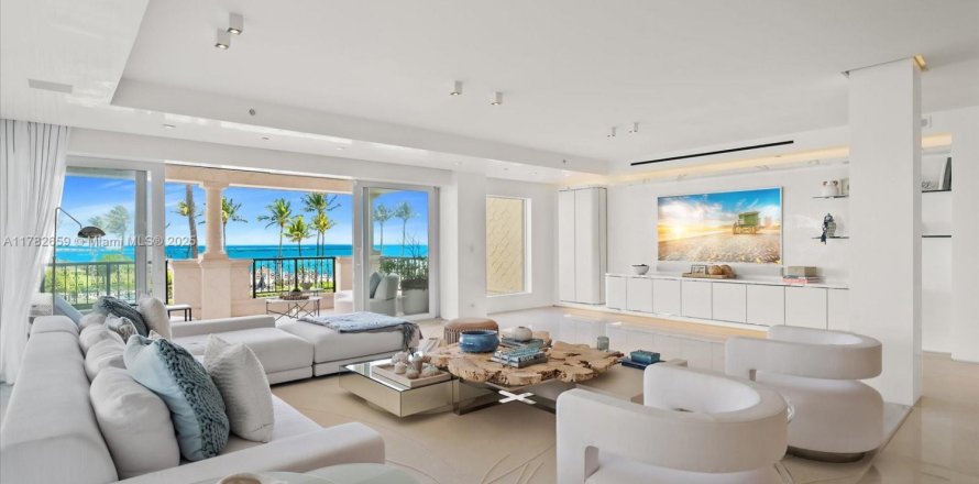 Condo in Miami Beach, Florida, 4 bedrooms № 1862603